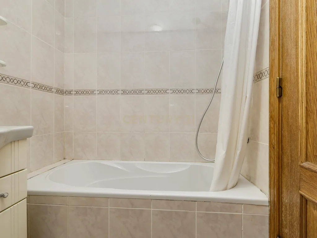 Apartamento T3 em Odivelas com garagem - Conforto e Localização Central - Image 22