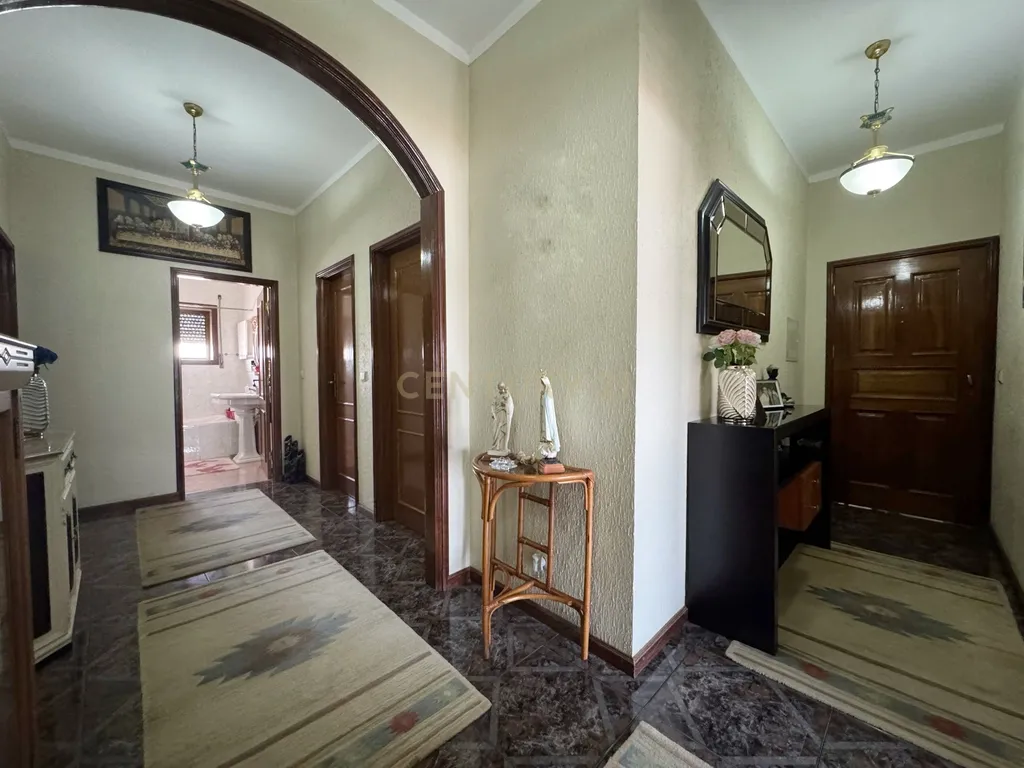 Moradia com 3 Apartamentos com área exterior em Vilela, Paços de Ferreira - Image 16