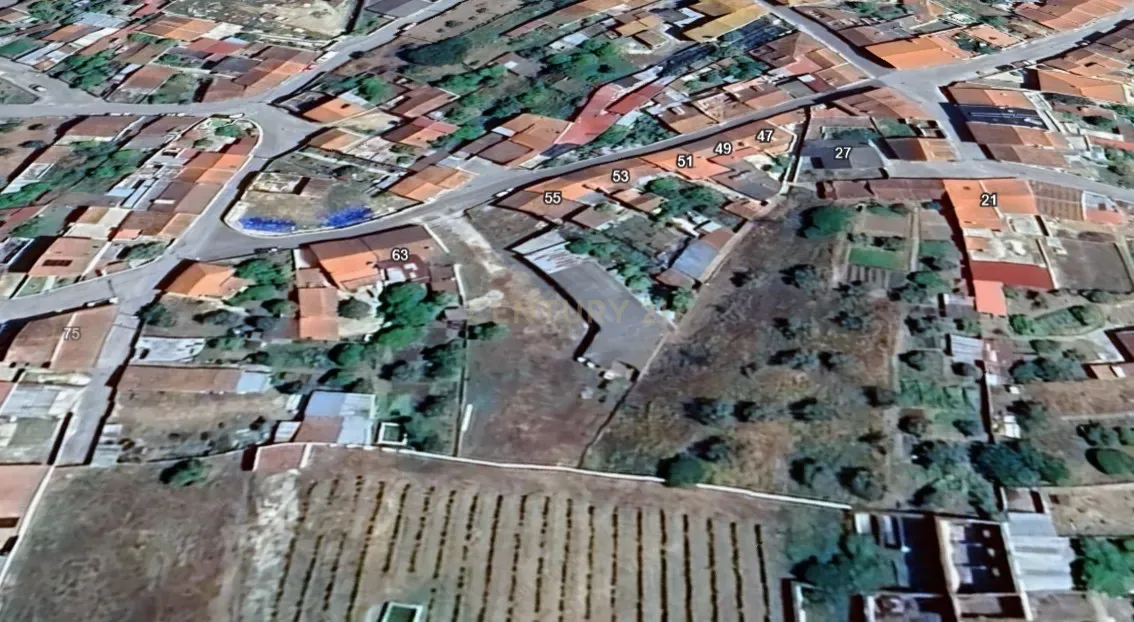 Terreno Urbano com Vista para Serra em Abrantes - Image 3