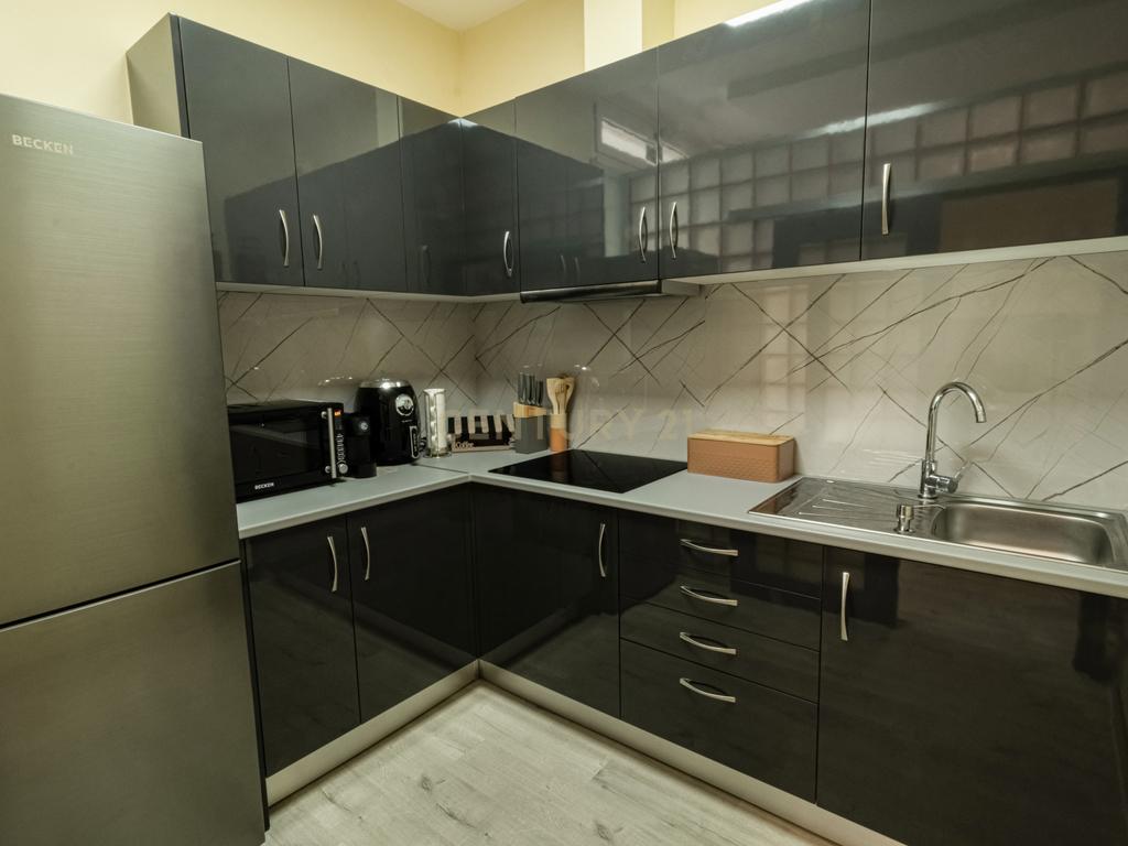 Apartamento T1+1 -Loja Renovada em Machico, Ilha da Madeira - 70m² por 180.000€ - Image 9