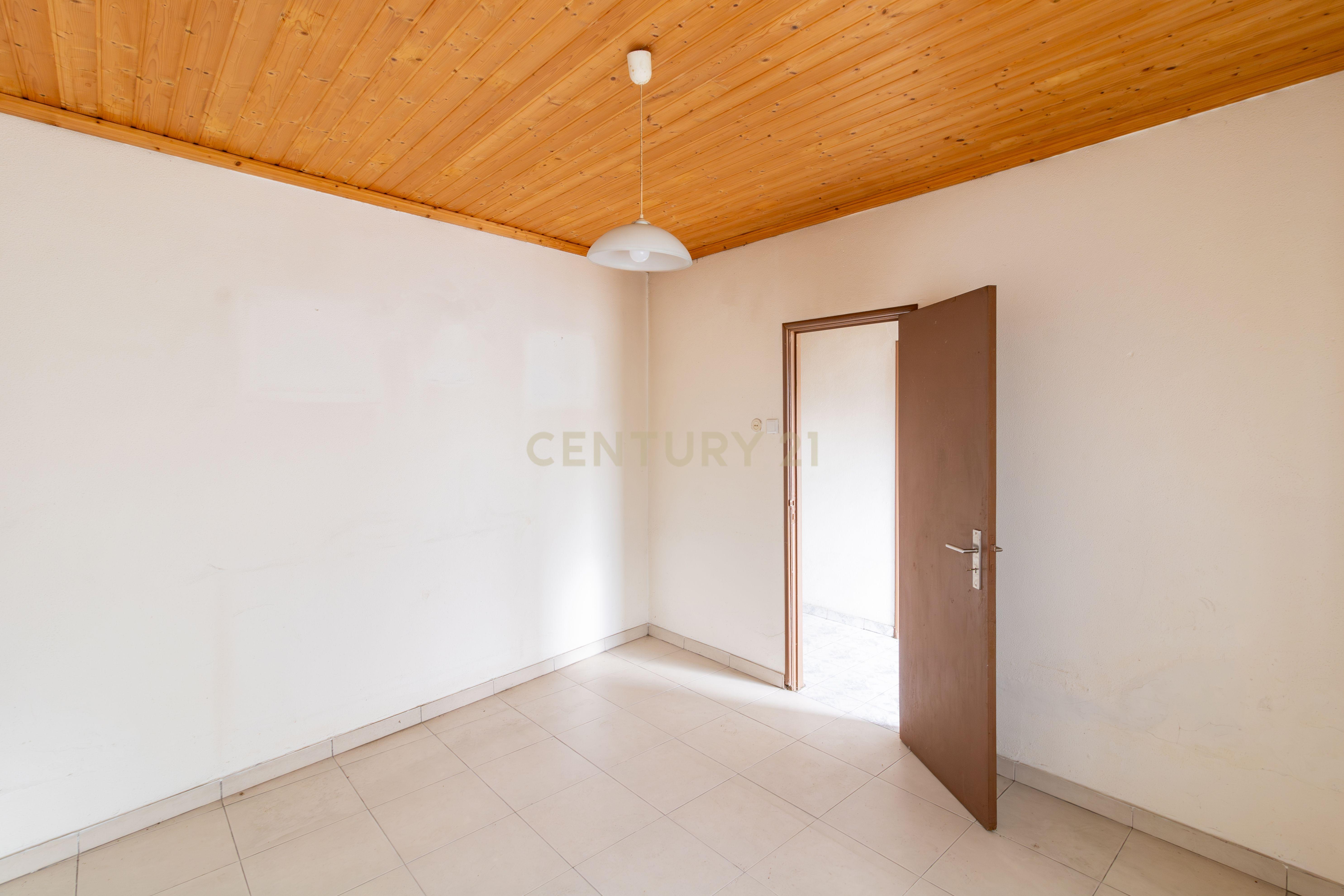 Moradia T3 na Maceira, Leiria - Image 14