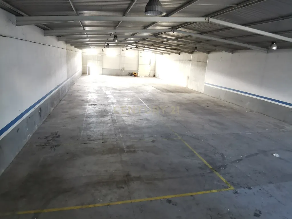 Armazém para venda no Carregado, com rendimento - Image 10