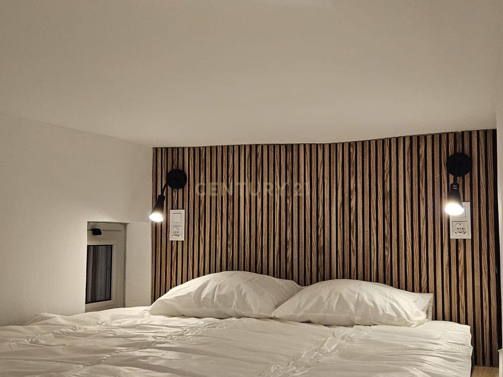 T0 + Mezzanine remodelado em Telheiras - Excelente localização - Image 9