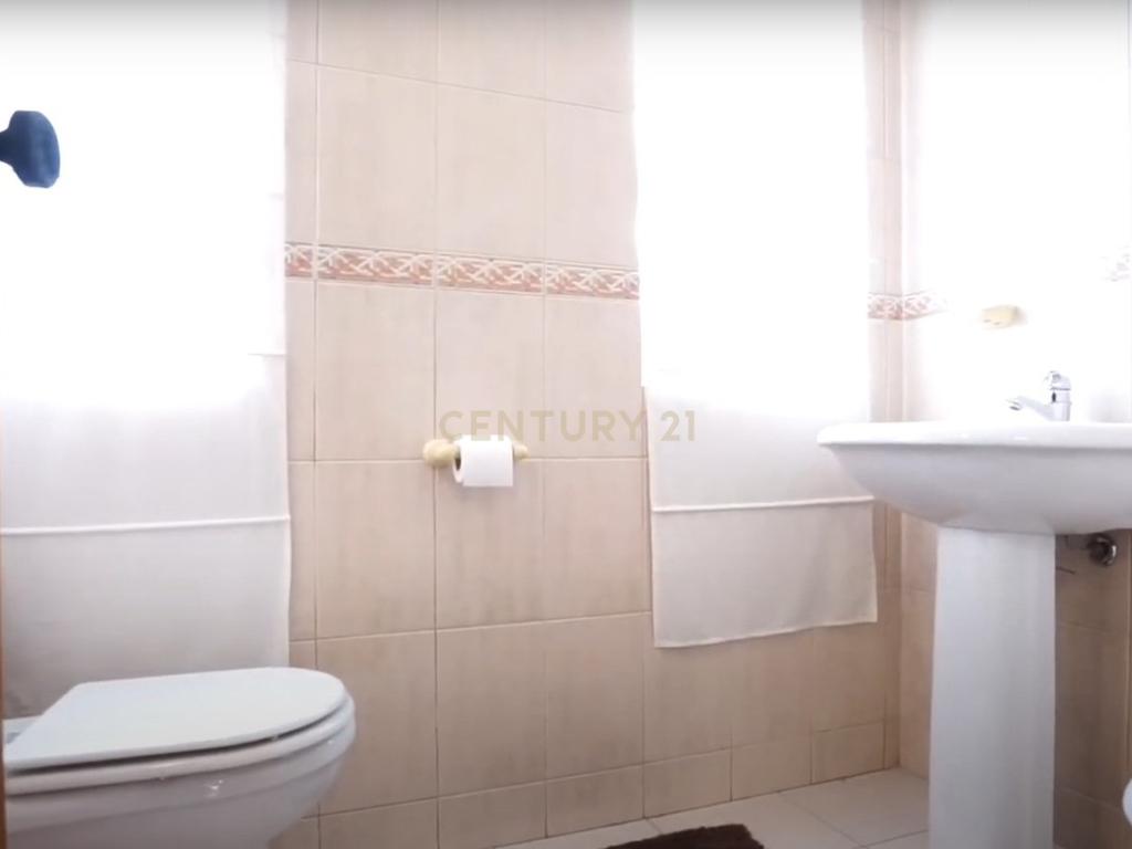 Moradia T4 com piscina - Image 20