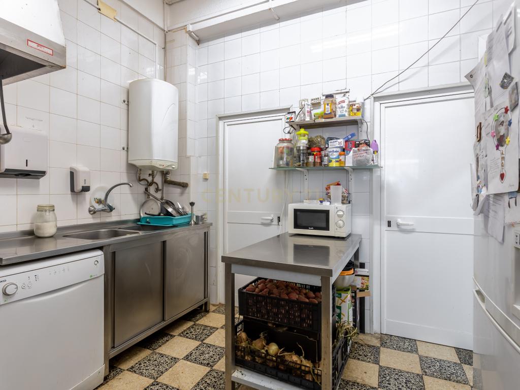 Loja/Café totalmente equipado em Marvila-Bairro dos Lóios - Image 8