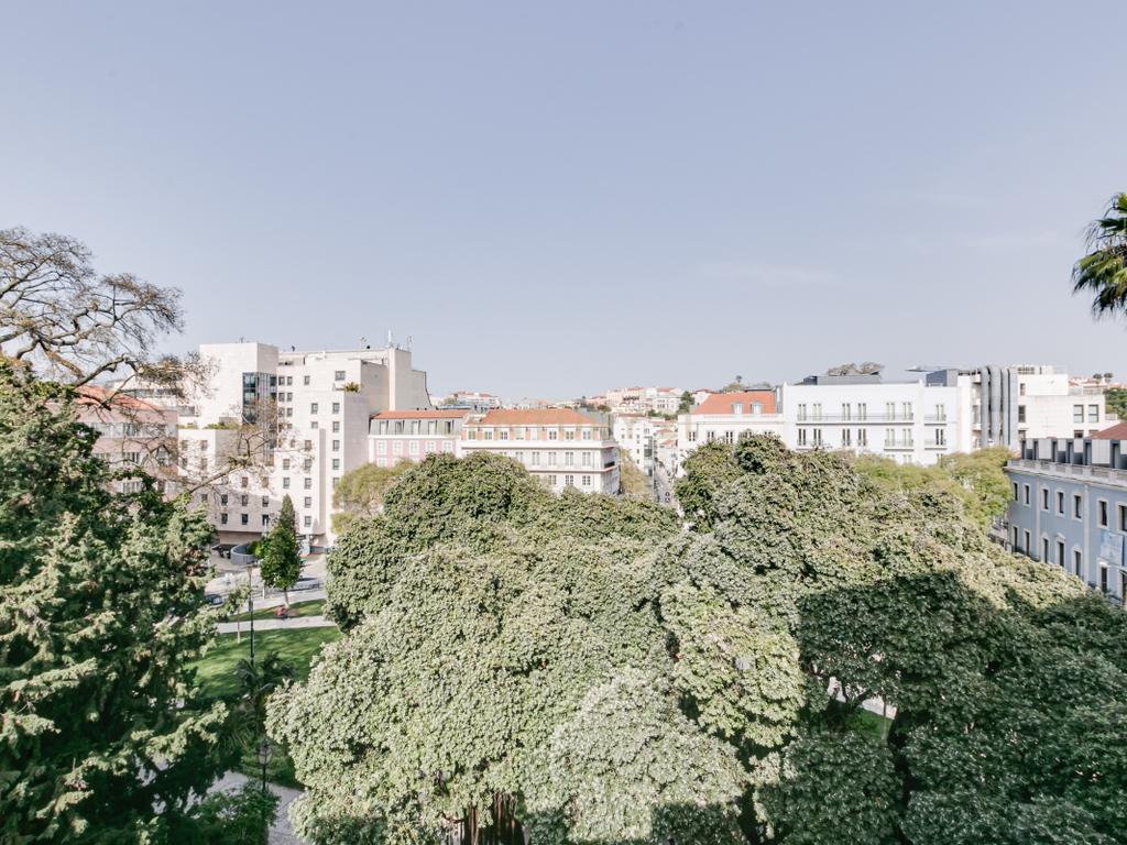 Apartamento T2+1 inserido no emblemático Edifício "Alegria 25". - Image 10