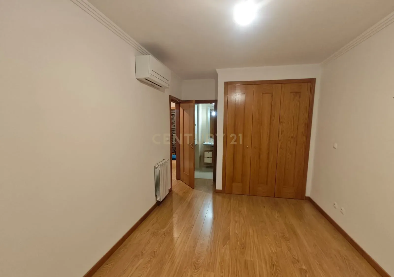Apartamento de 3 assoalhadas, Box fechada e arrecadação, Póvoa de Santa Iria - Image 8