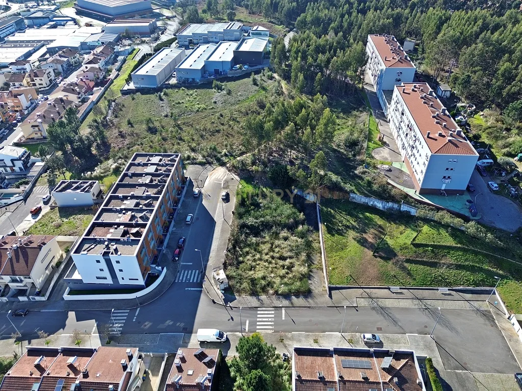 Terreno para construção moradia Bi-Familiar de 4 Pisos - (Alfena) Valongo Lote 22 - Image 6