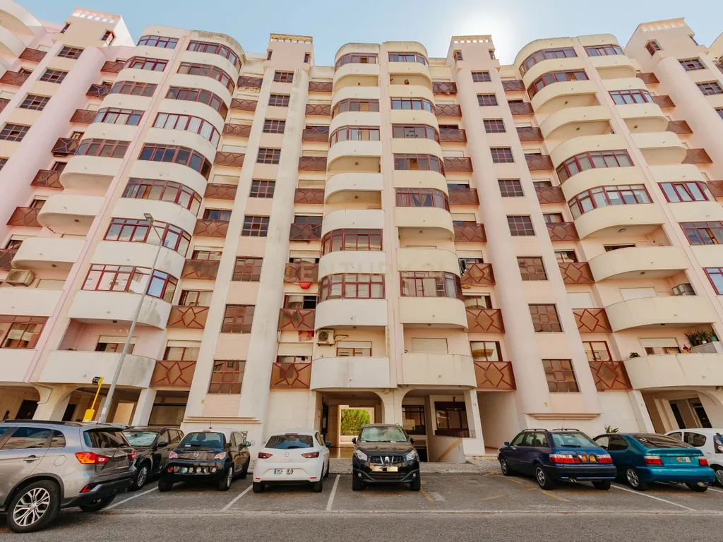 Apartamento T2 para arrendamento na Póvoa de Santa Iria - Image 25