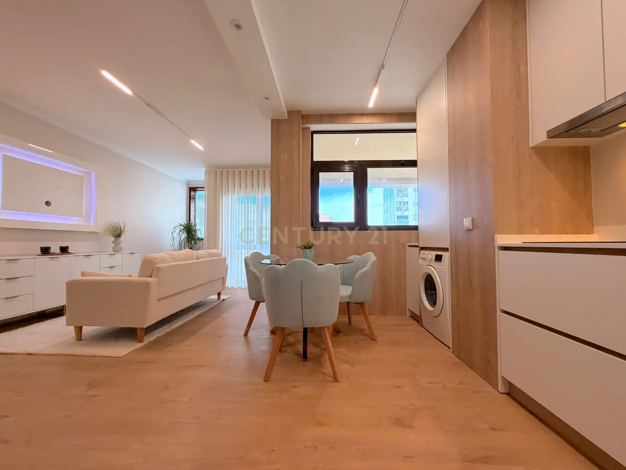 Fotografia 10 de Apartamento T1 Renovado, Mobilado e Equipado – Póvoa de Varzim, Porto