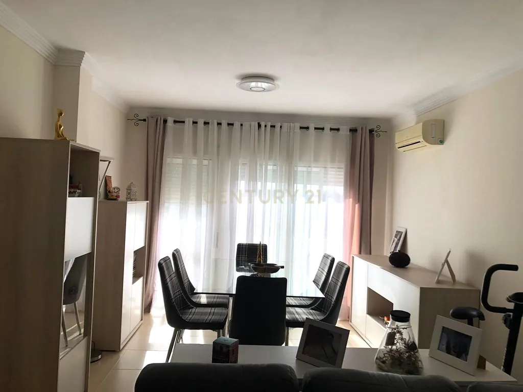 Apartamento T3 – Centro de Portimão - Image 7