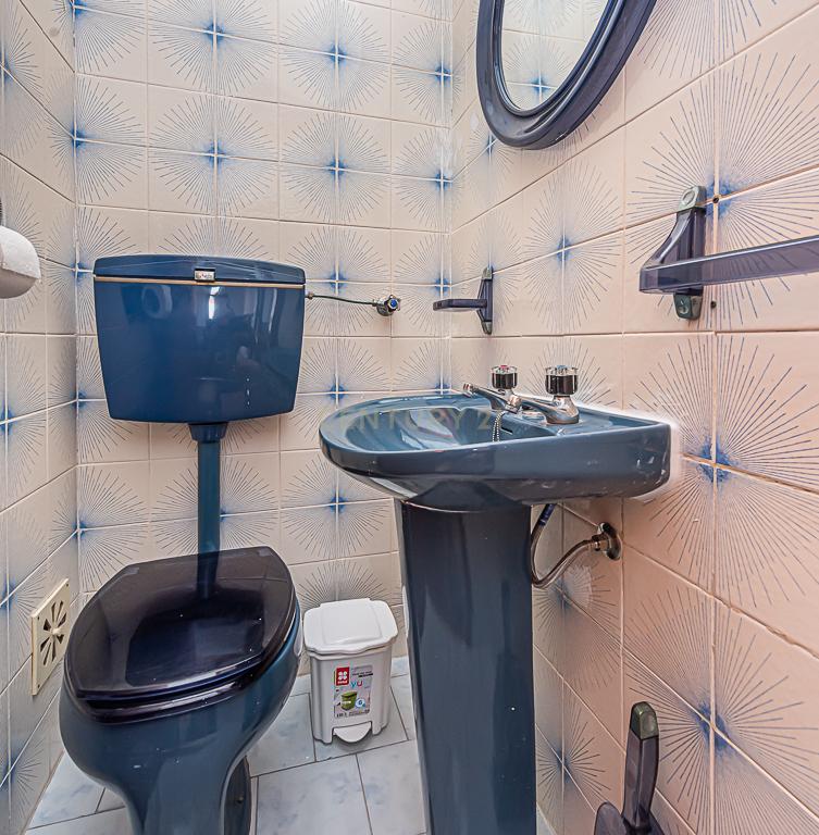 Apartamento T3 em bom estado de conservação com áreas generosas, S. Sebastião, Setúbal - Image 11