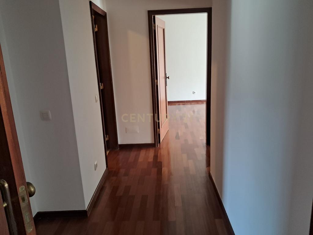 Apartamento espaçoso T3+2 em Carcavelos - Quinta de São Gonçalo com Vista Mar - Image 10