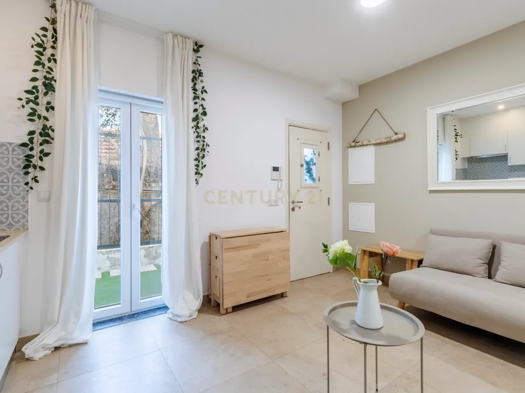 Estúdio Renovado em Lisboa - Perfeito para Viver - Image 6