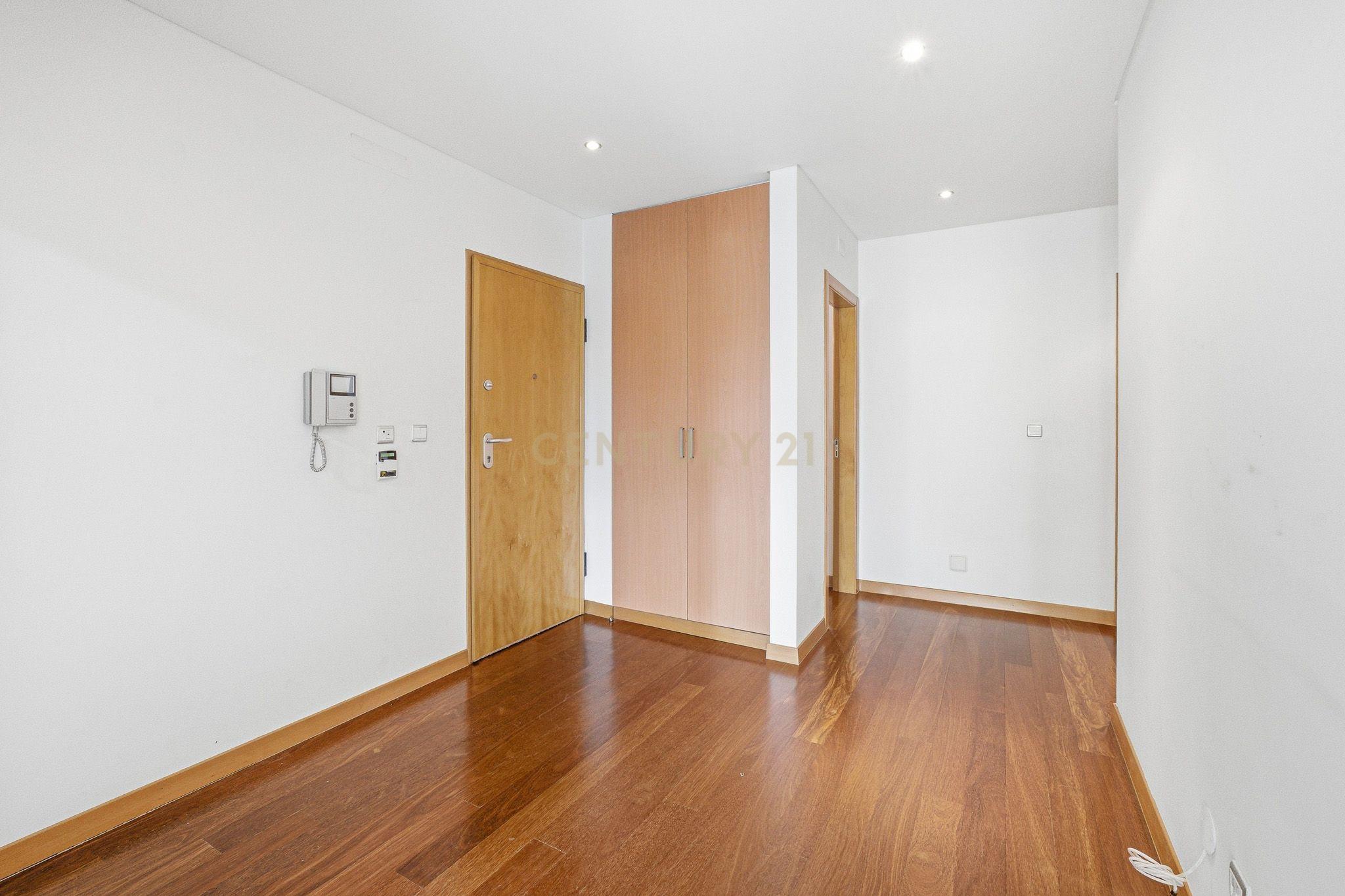Fotografia 12 de Apartamento T3 com box de 30 m² | Vila Chã – Amadora