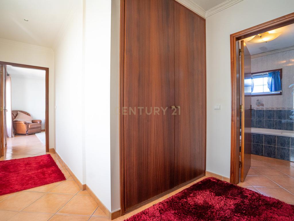 Moradia T4, com jardim e terraço, em Anadia  - Image 17