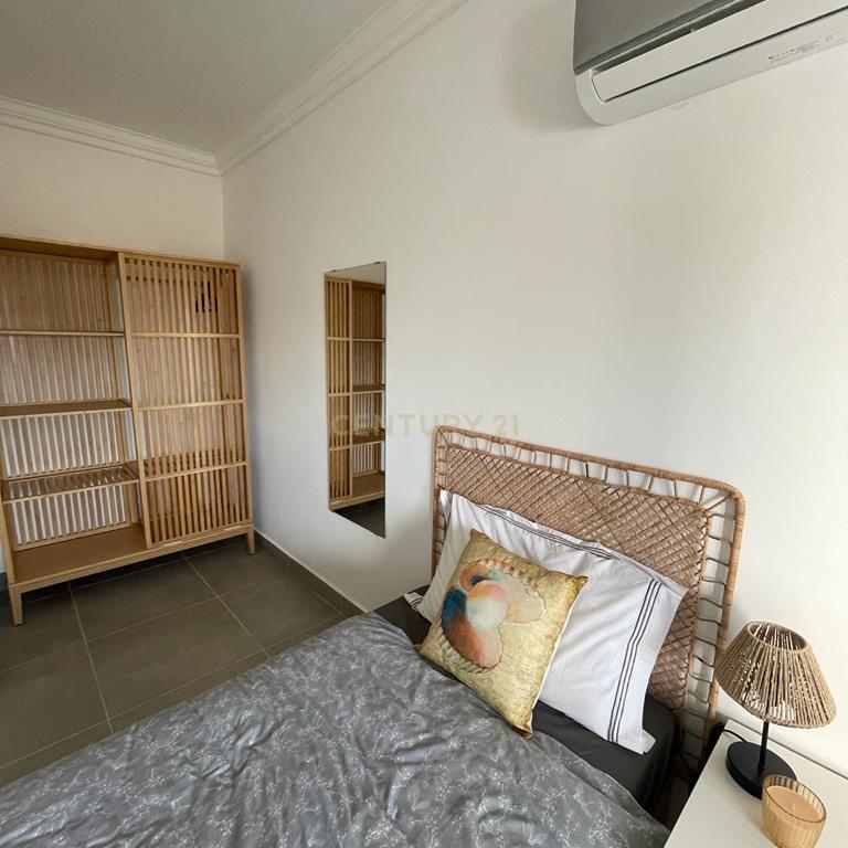 Apartamento T2 Mobilado Condomínio Fechado - Sagres. - Image 13