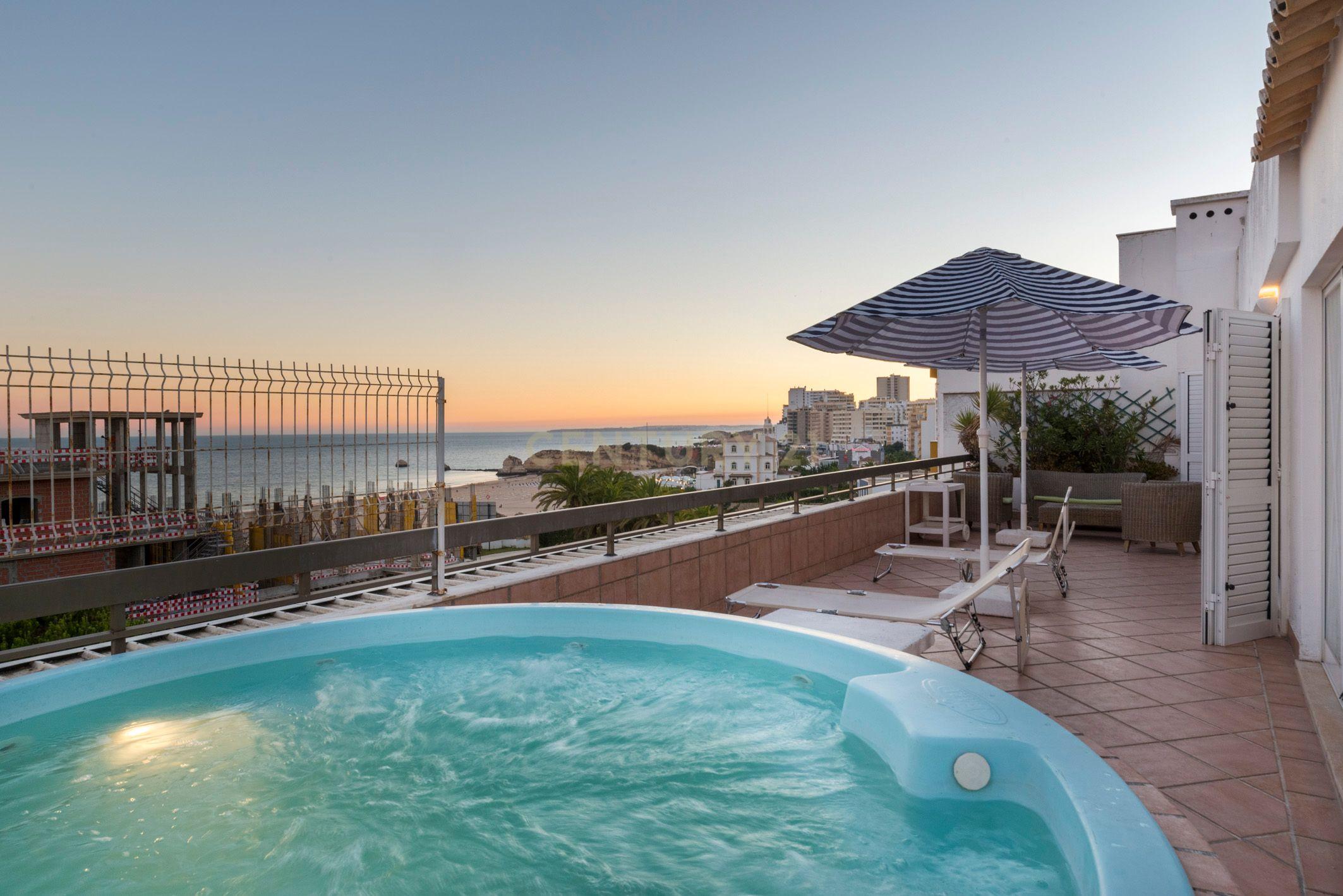 Apartamento T3 com Vista Mar em Portimão, Faro