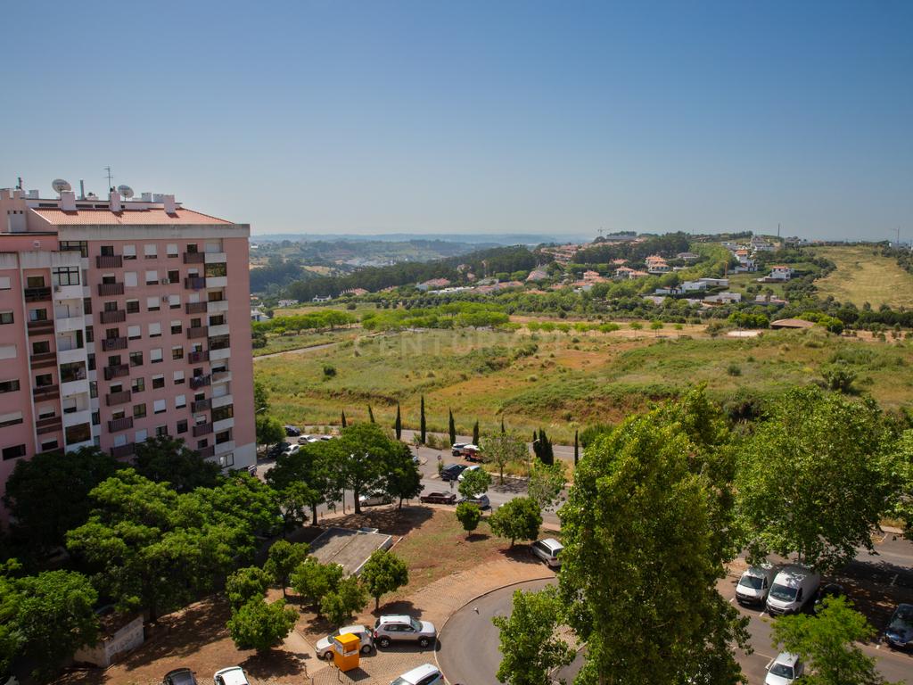 Vende-se T2 S.Marcos c/ arrecadação e vista panorâmica - Image 24