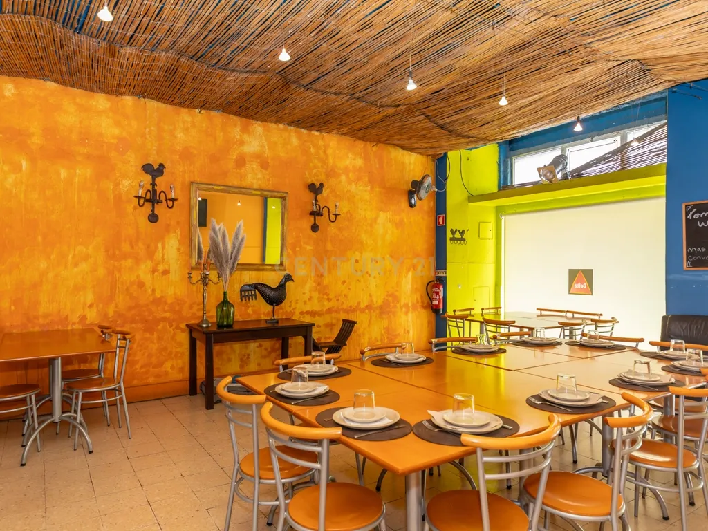 Restaurante "República dos Frangos" – Oportunidade Única em São João, Junto à Praia - Image 24