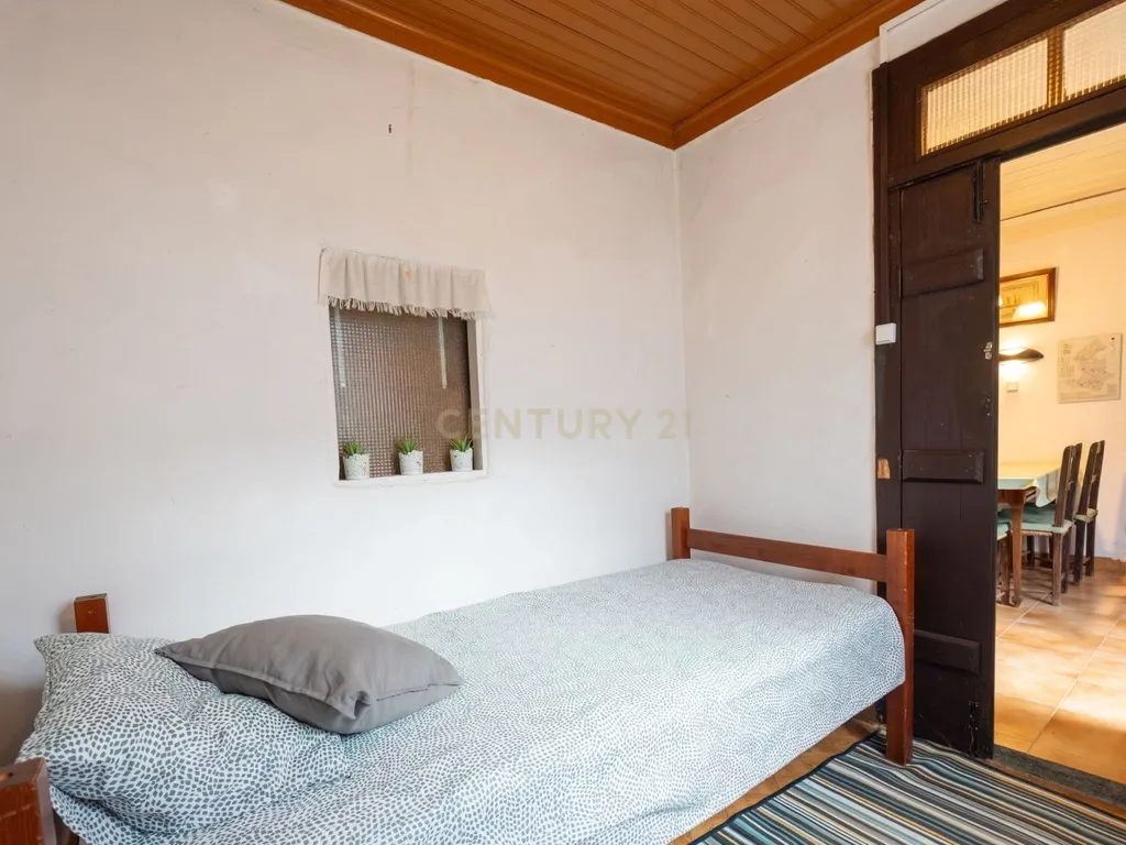 Casa Renovada T3 em Ervedal e Vila Franca da Beira - Image 12