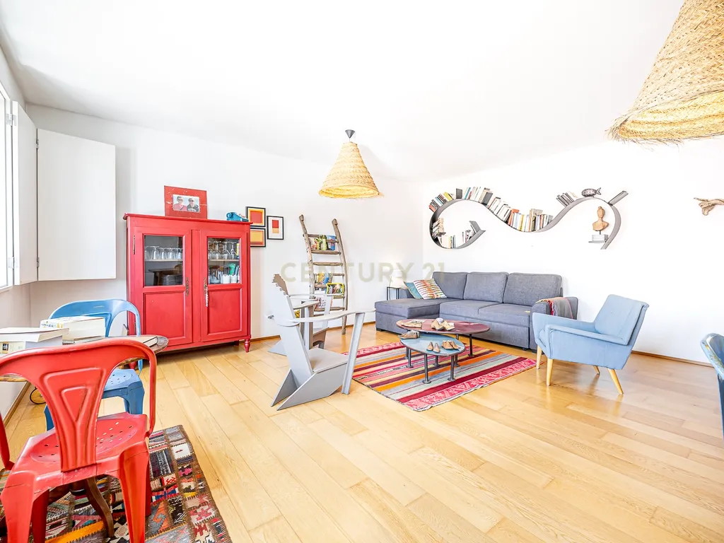Apartamento T3 com terraço, garagem e elevador na Rua do Benformoso, em Lisboa - Image 7