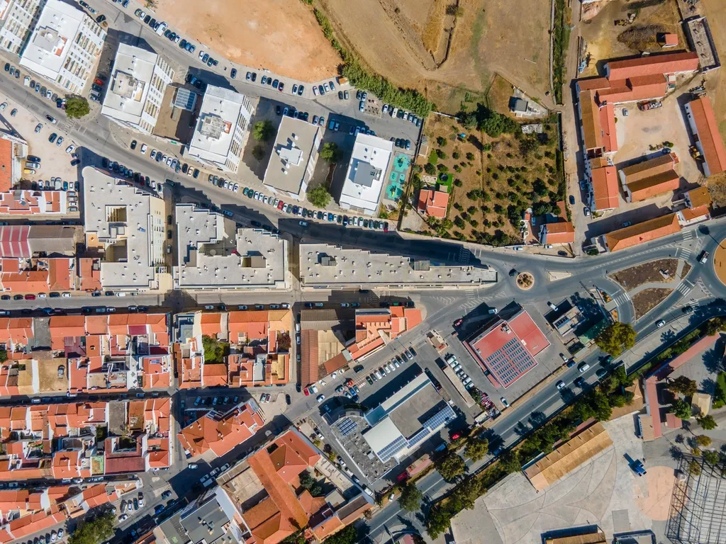 Excelente T3 em Lagoa | Localização Privilegiada perto de Tudo - Image 44