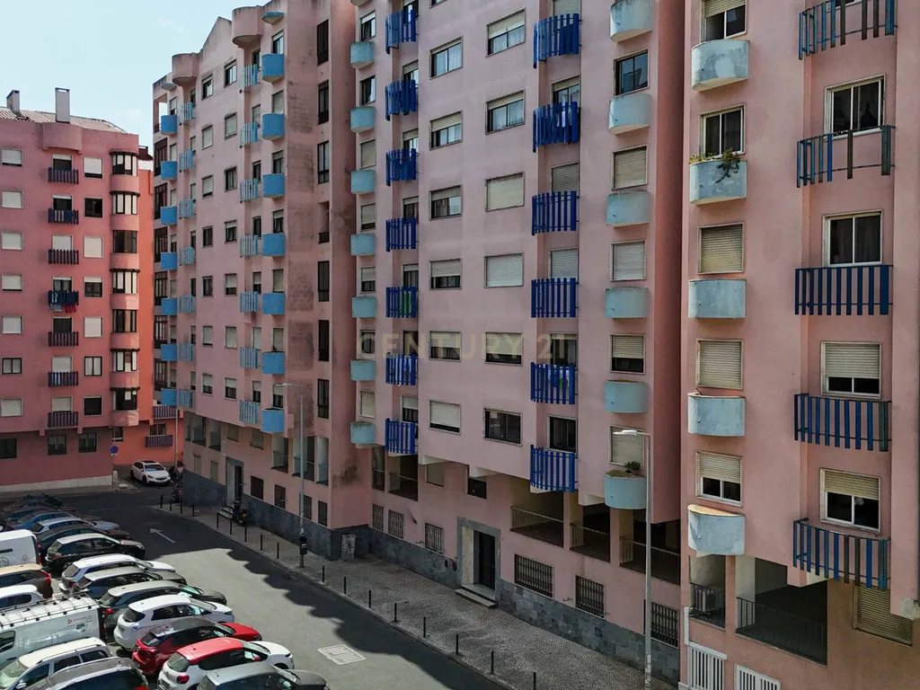 Apartamento T2 Remodelado (Agualva/Cacém) - Image 18