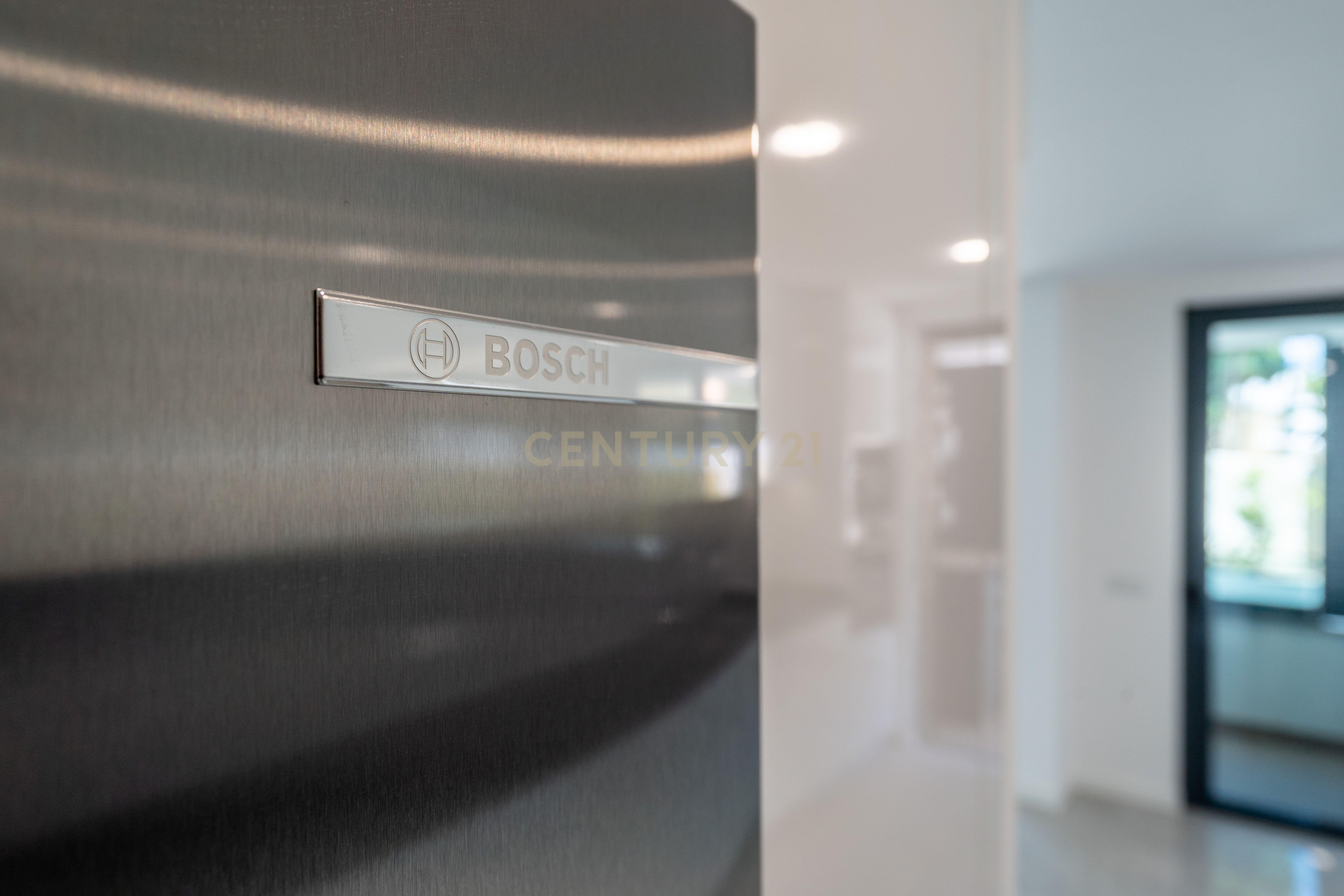 Fotografia 12 de Apartamento T3 Novo a Estrear, Piscina, Estacionamento Privativo,  no Centro de Albufeira – Correeira