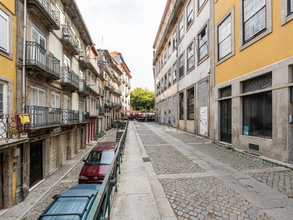 T0+1 com licença A.L à Ribeira do Porto - Image 15