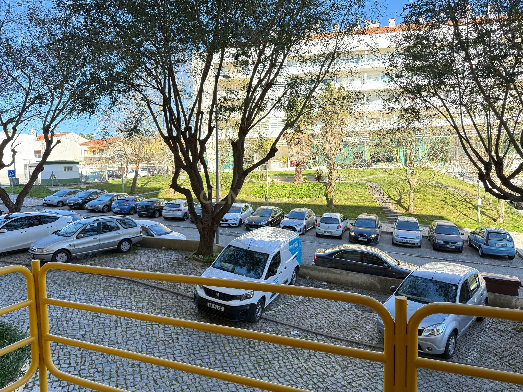 Fotografia 3 de Apartamento T2 com varanda e elevador na Figueira da Foz