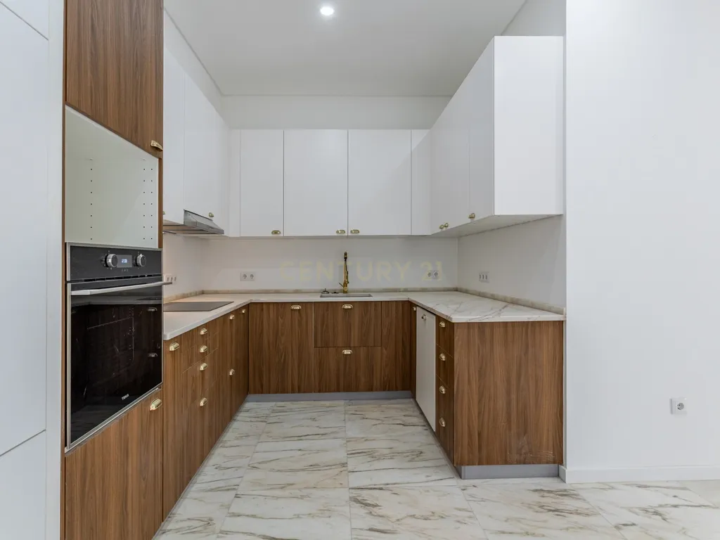 Moradia totalmente renovada no coração de Lisboa, com 4 suites - Image 9