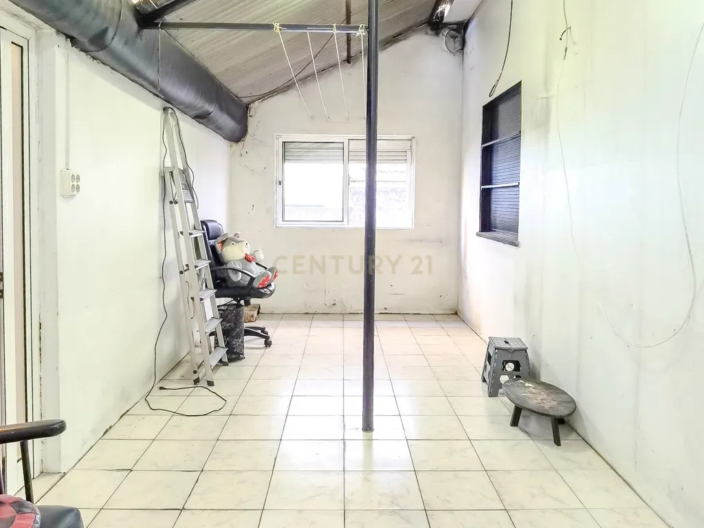 Casa T3 em Gondomar com Vista e Grande Potencial de Recuperação - Image 20