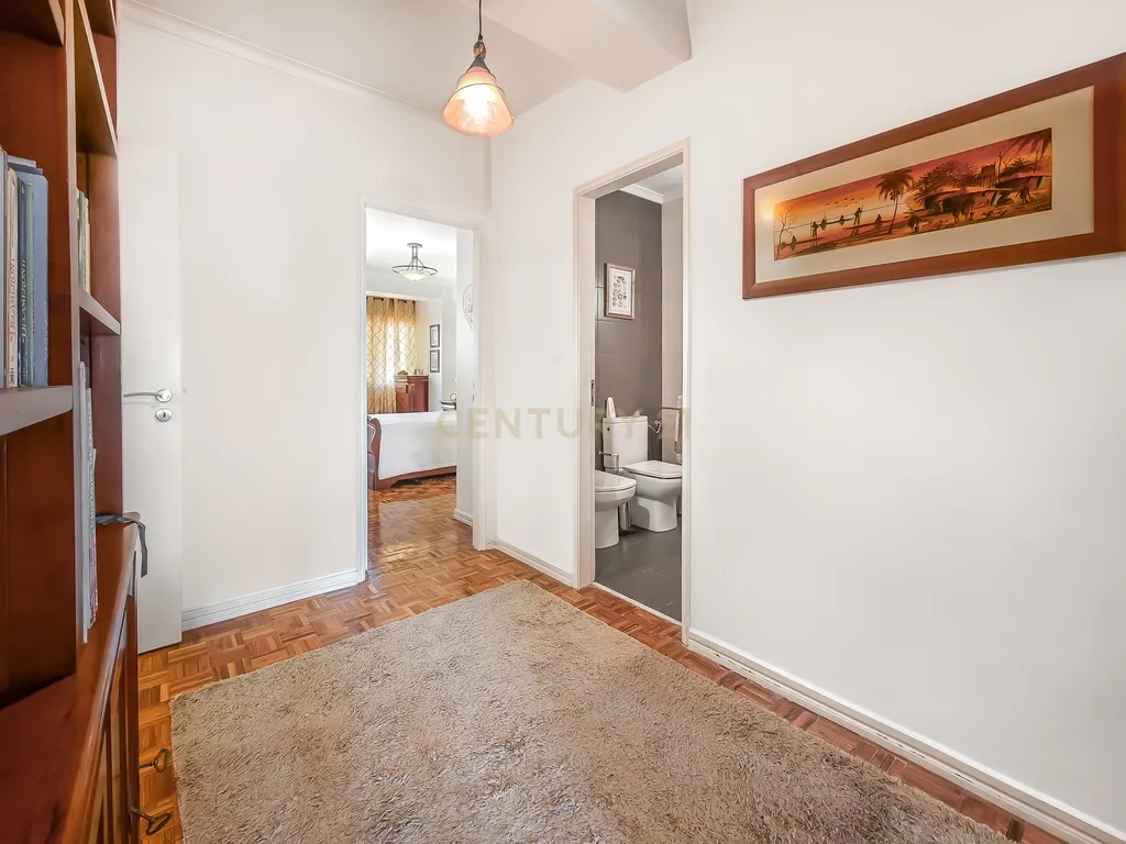 Apartamento T3 renovado no Prior Velho - Image 17