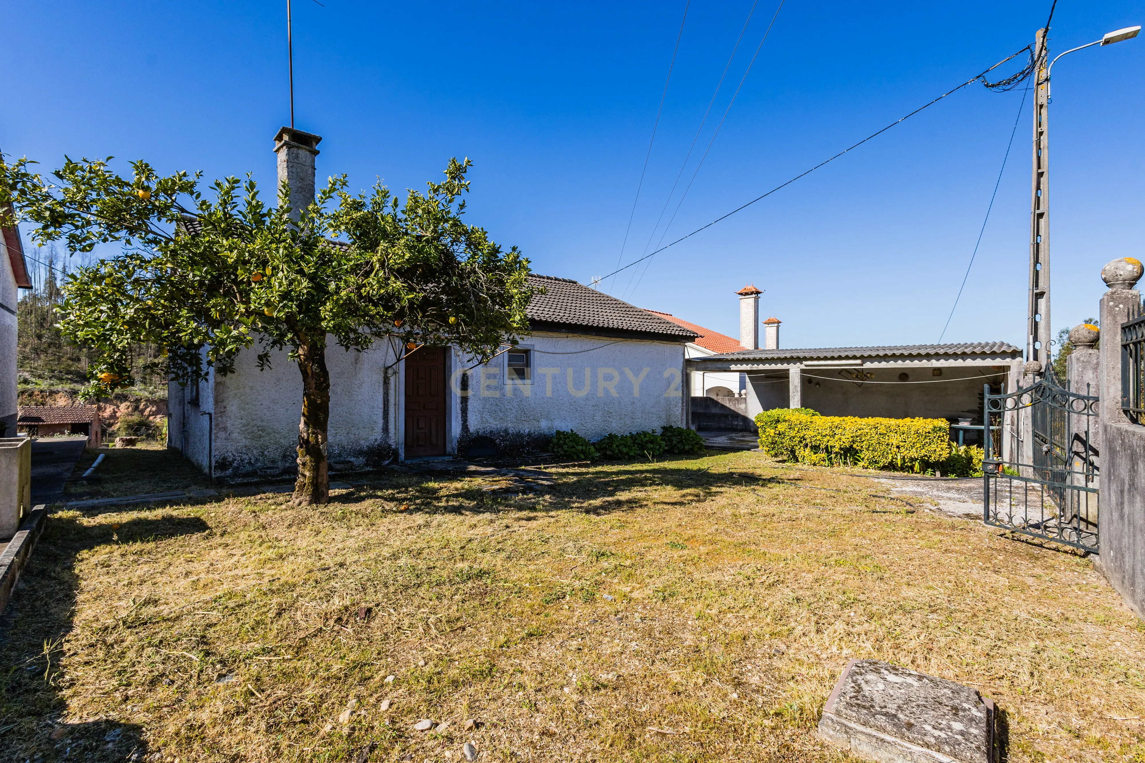Moradia T2 + 1 - Image 18