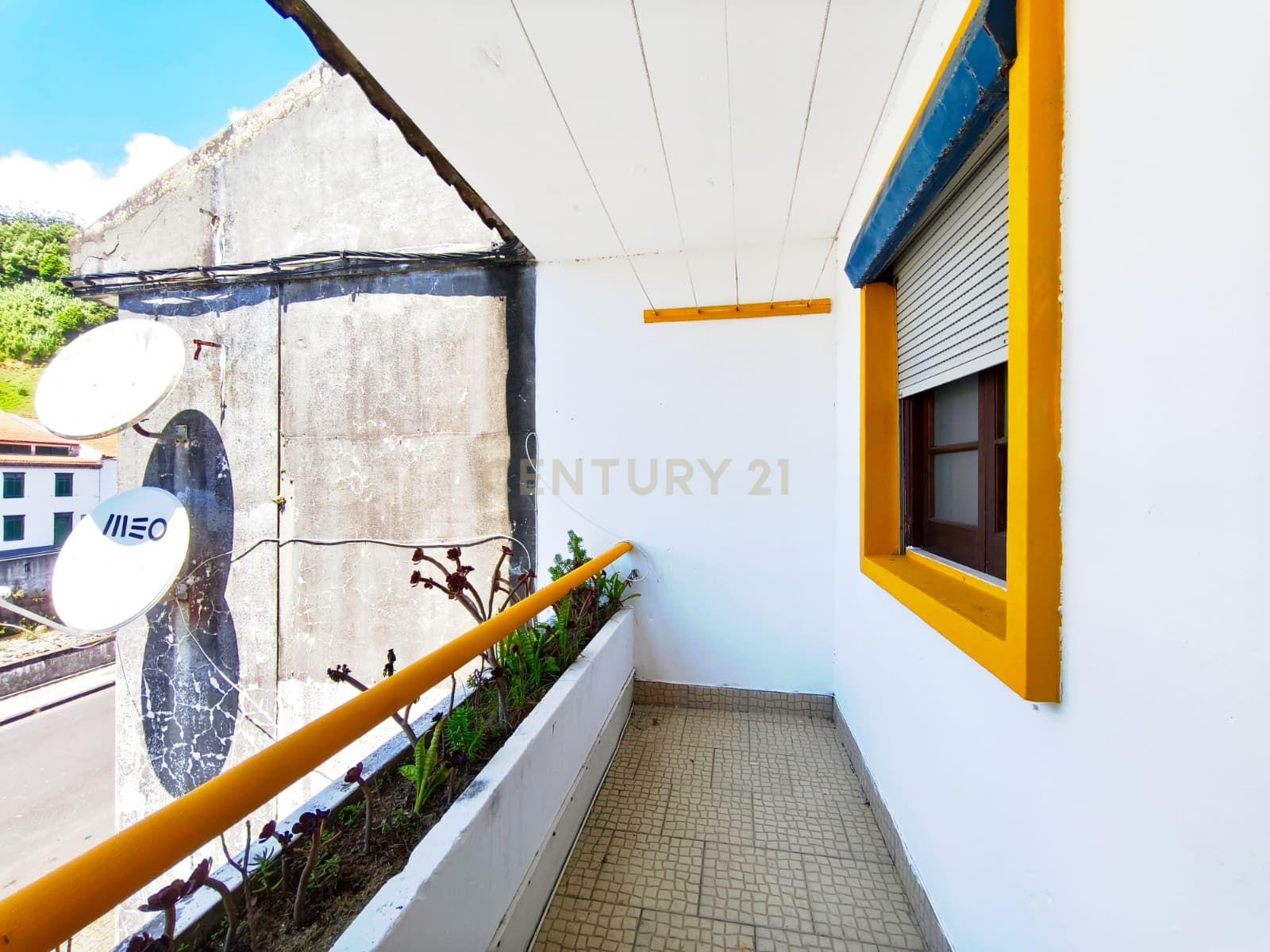 Fotografia 3 de Apartamento T2 no centro da Vila da Povoação, excelente oportunidade de investimento em São Miguel
