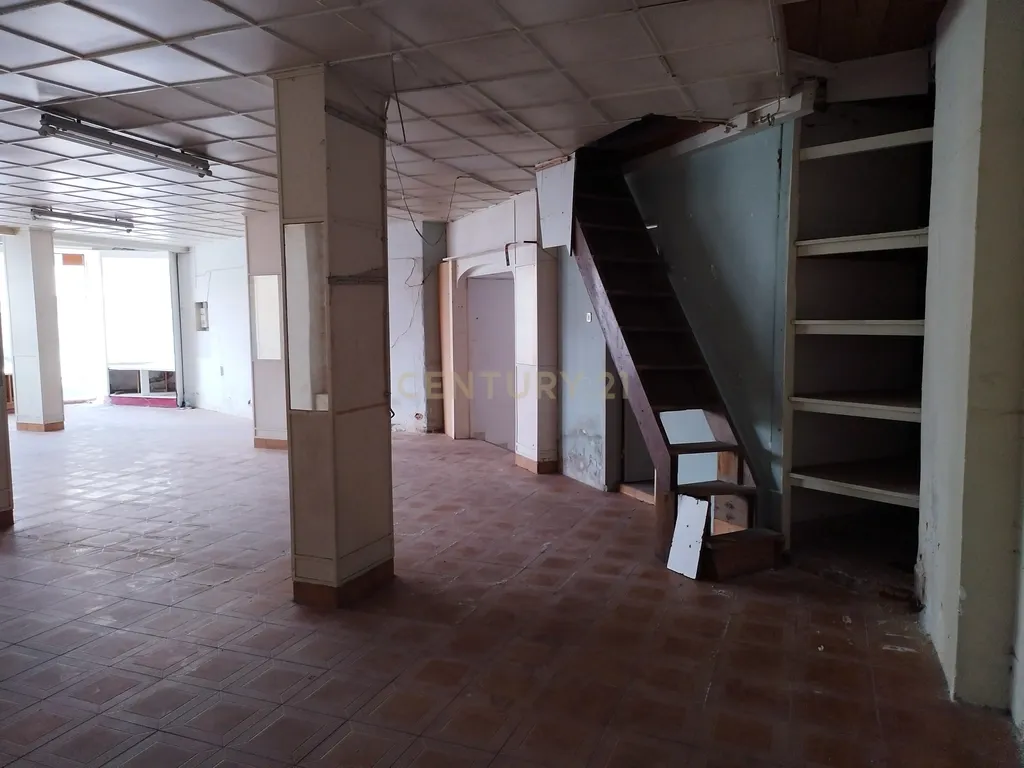 Prédio no Centro de Sacavém : Oportunidade de Investimento - Image 30
