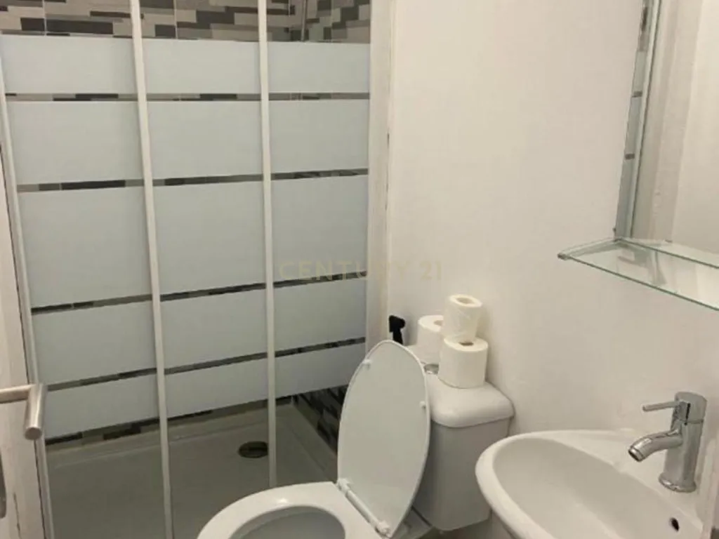 Apartamento T3 + 1 com Licença de Alojamento Local – Estrela / Campo de Ourique, Lisboa - Image 23
