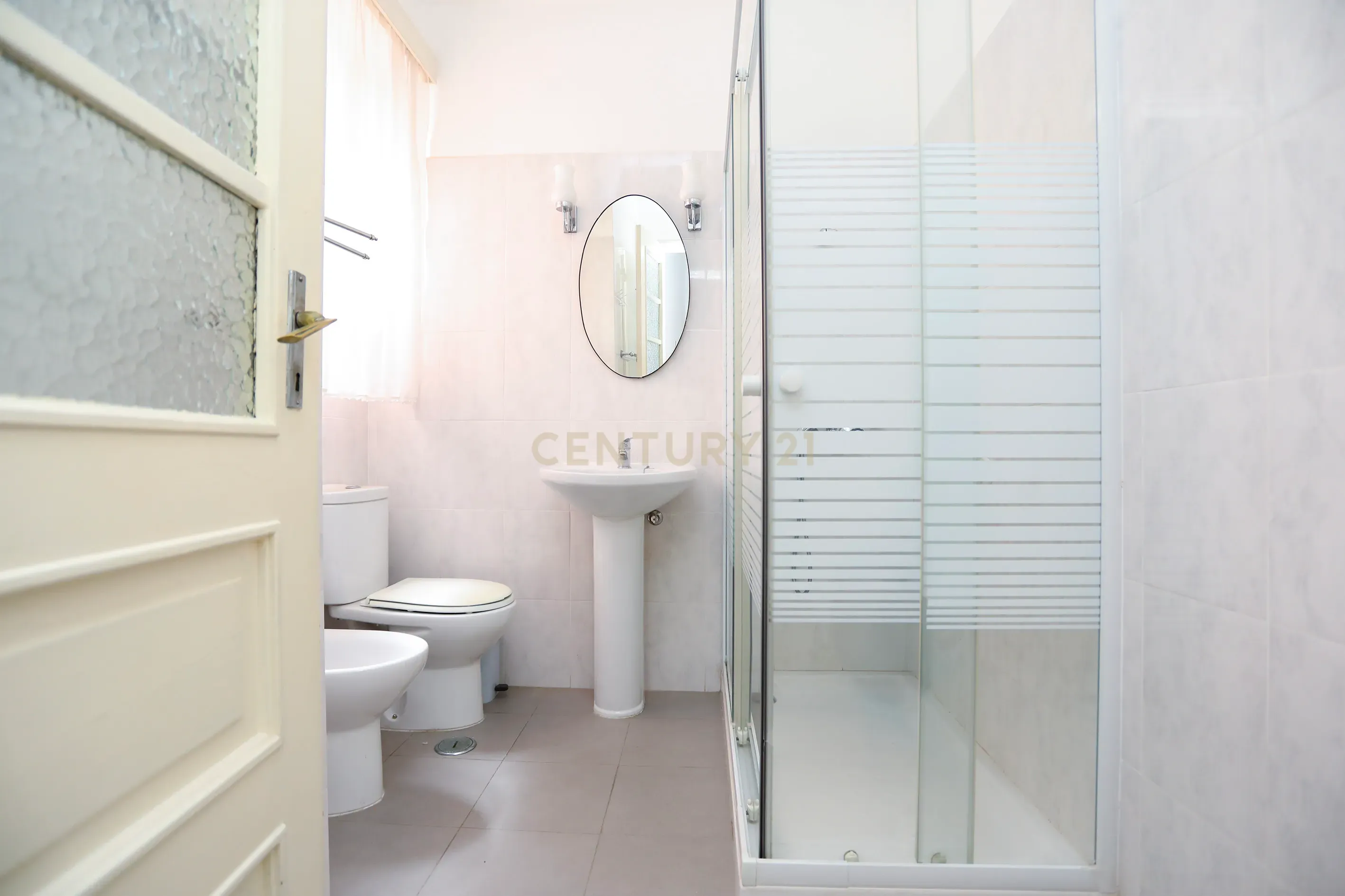T2 | Entrecampos | 3º Andar com Elevador | 450.000€ - Image 11