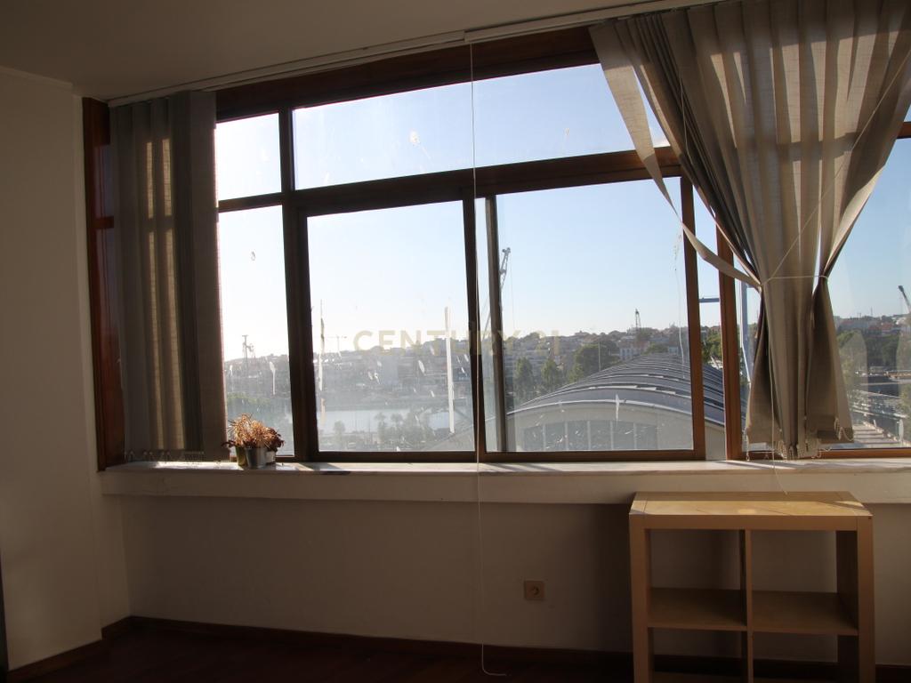 Escritório para Arrendamento no Centro de Matosinhos – Localização de Excelência! - Image 13