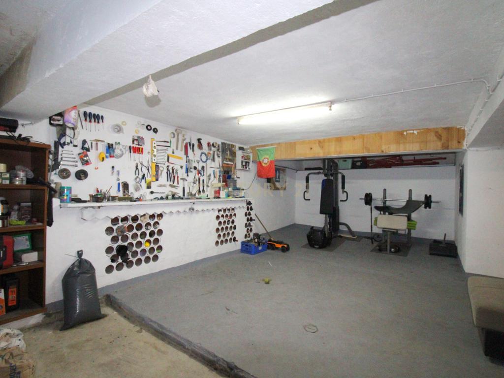 Espetacular Moradia T5 no Casal Do Marco com Garagem  - Image 19