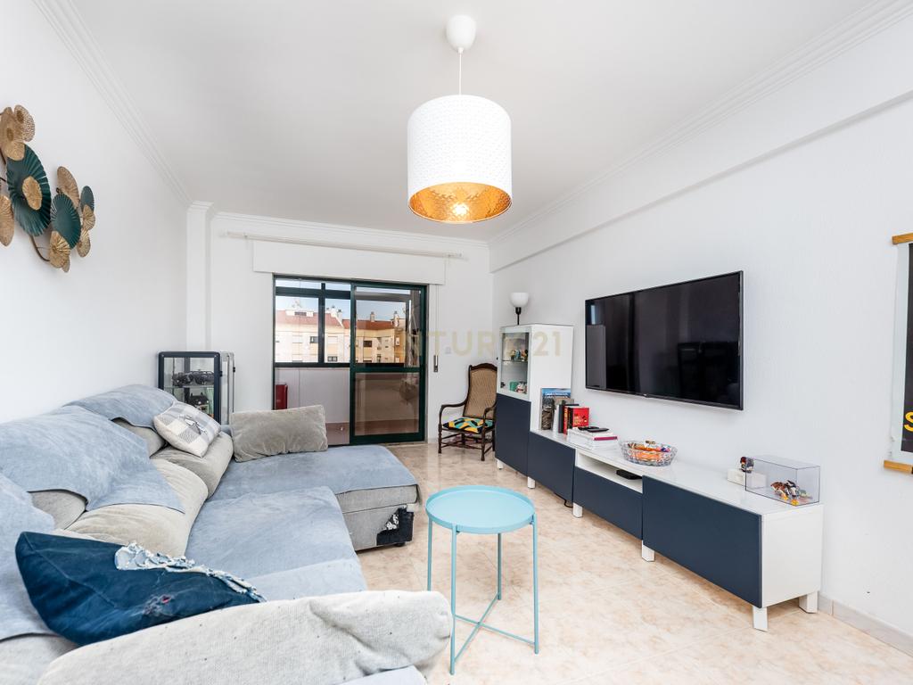 Apartamento T2 + 1 em Agualva-Cacém - Image 10