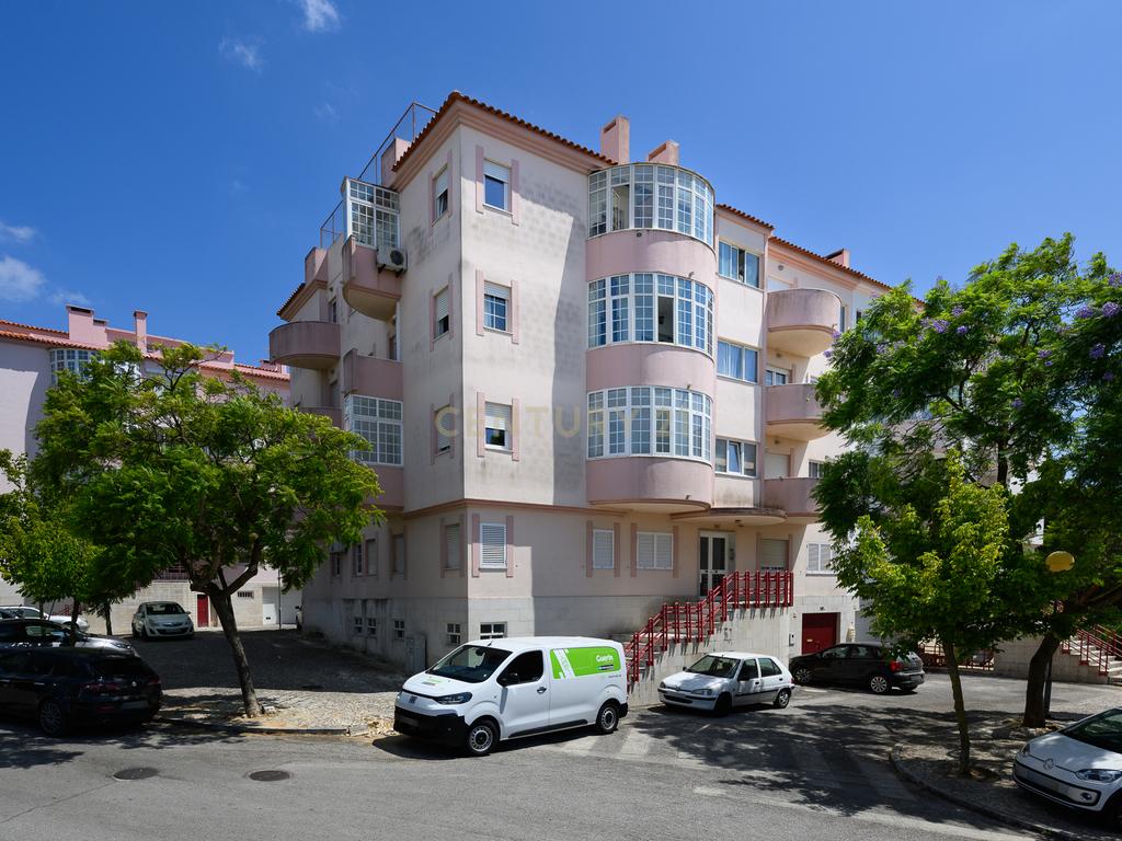 Apartamento T2 Remodelado | Charneca de Caparica - Image 18