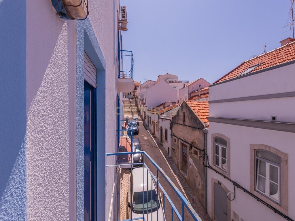 T4 Duplex na Vila de Sesimbra – Ideal para Férias em Família - Image 21