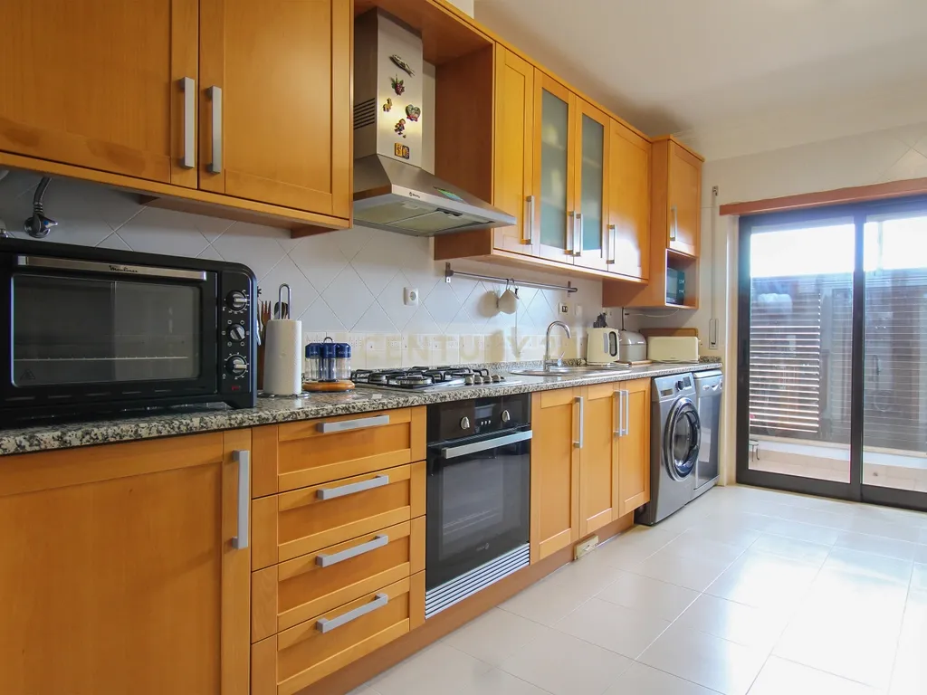 Apartamento T3 centro Palmela - Image 1