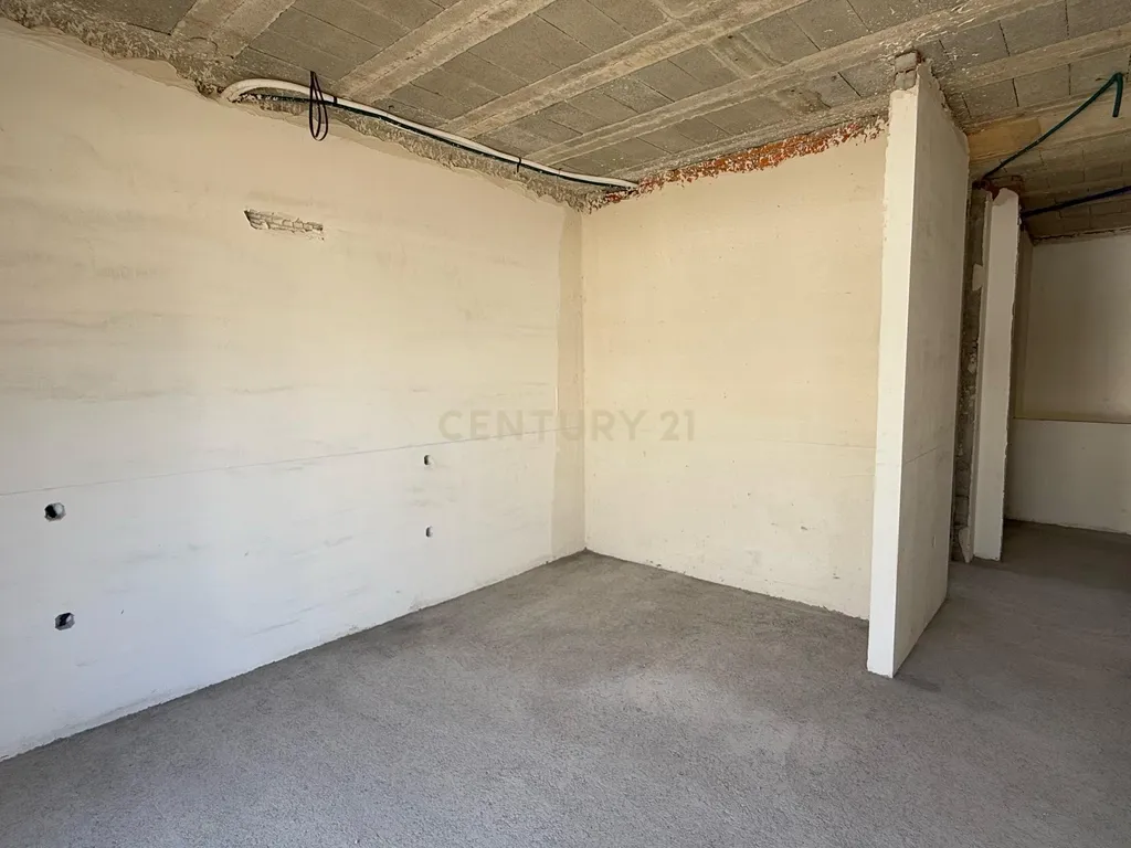 Moradia Geminada Chave na Mão – Fase Final de Construção! - Image 22