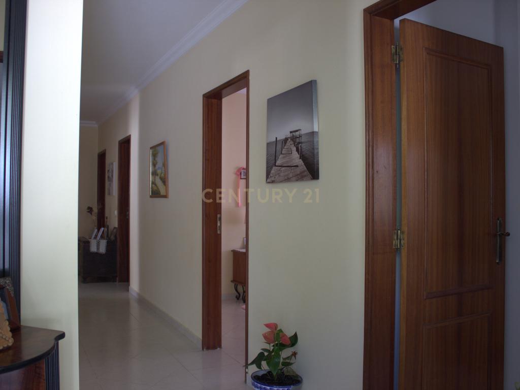 Casa T3 com Vista Mar e Jardim em Tavira  - Image 11