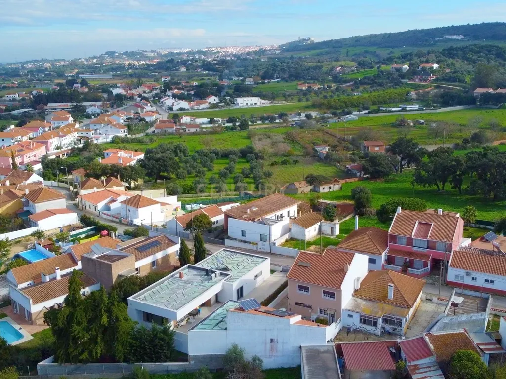 Moradia T5 Isolada, com Dois Pisos, Elevador e Terraço, com 800m2 de Terreno , na Quinta do Anjo, Palmela - Image 54