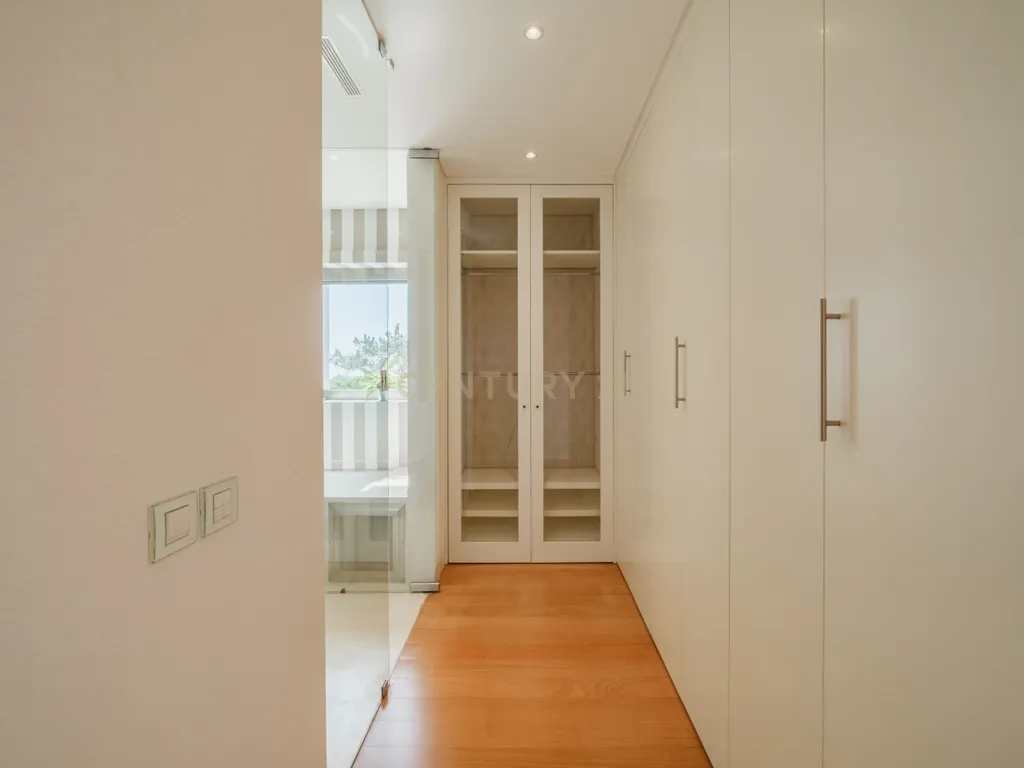 Moradia de luxo contemporânea com 6 suítes na Quinta da Marinha, Cascais - Image 22
