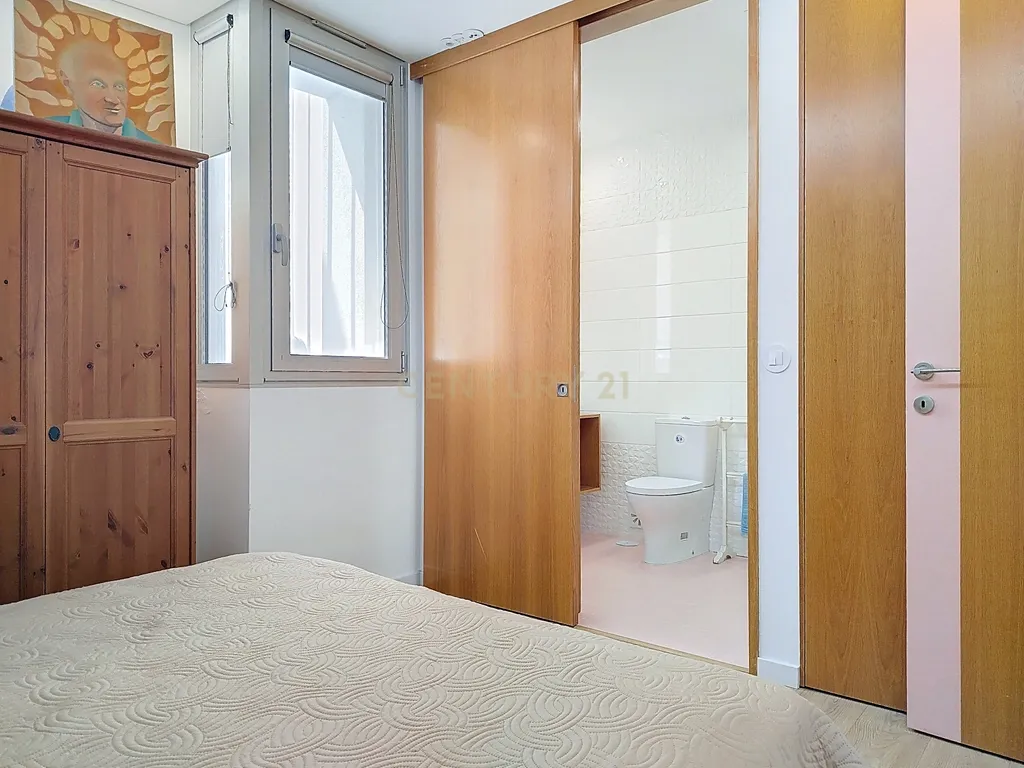 Apartamento revestido com capoto composto por 4 quartos com vistas para o mar em Viana do Castelo - Image 8